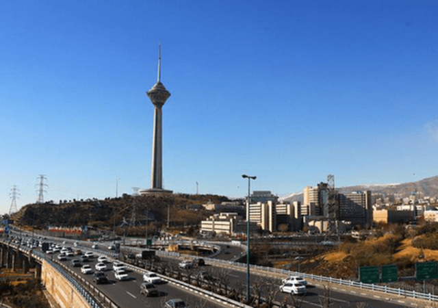 شاخص آلودگی هوای تهران امروز ۲۱ فروردین ۱۴۰۵/ هوای تهران نسبتا پاک است