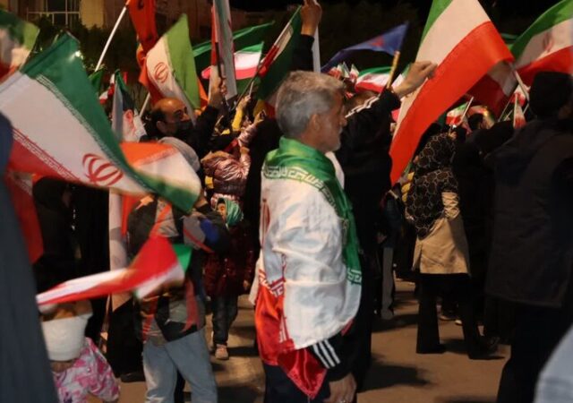 شکوه حضور مردم دیار آفتاب در نماز استغاثه به امام زمان(عج)