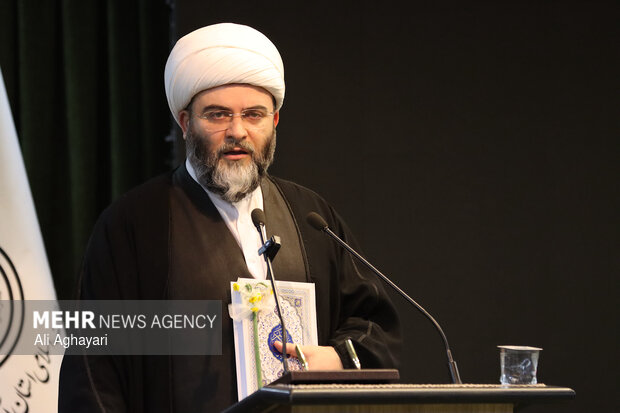 حجت الاسلام قمی: بحران جمعیت و تبعات آن از نبرد نظامی هم سهمگین‌تر است