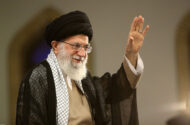 دعوت علمای عراق از حجاج خانه خدا برای انجام حج به نیت رهبر شهید