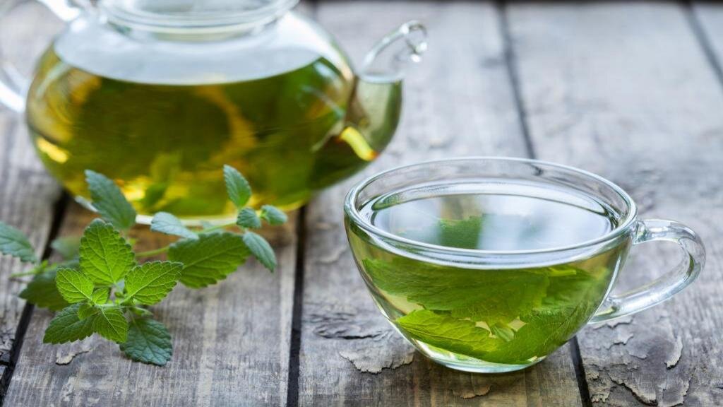 دمنوشهایی برای کاهش درد پریود دمنوشهایی برای کاهش درد پریود