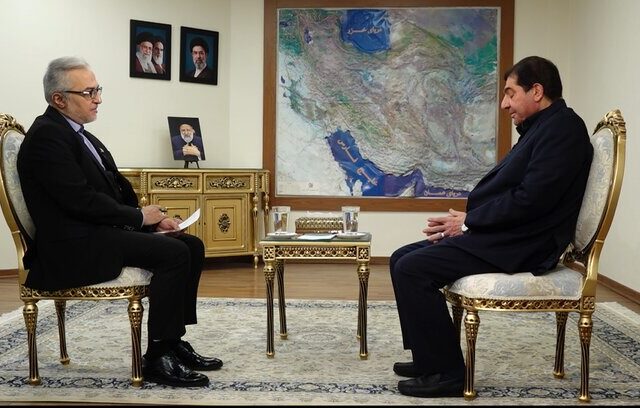 مخبر: تنگه هرمز جزو سرزمین ماست و آمریکا از جای دیگری آمده است