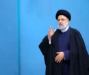 همزمان با سالروز شهادت ابراهیم رئیسی؛ دیوارنگاره میدان انقلاب رونمایی شد همزمان با سالروز شهادت ابراهیم رئیسی؛ دیوارنگاره میدان انقلاب رونمایی شد