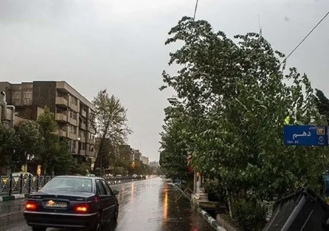 پیش‌بینی هواشناسی تهران در ۲۴ ساعت آینده/ بارش باران شدید در راه پایتخت