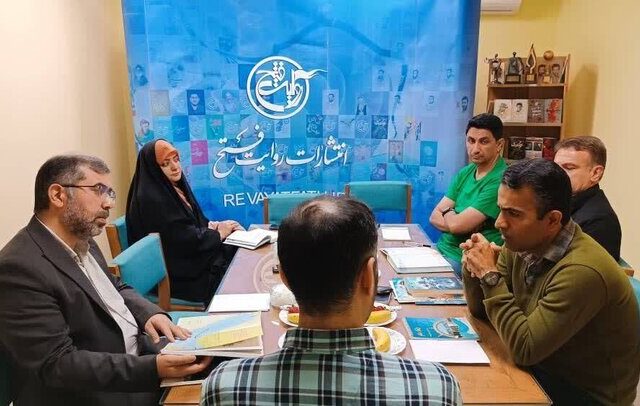 کتاب شهدای ناوشکن دنا تالیف می‌شود