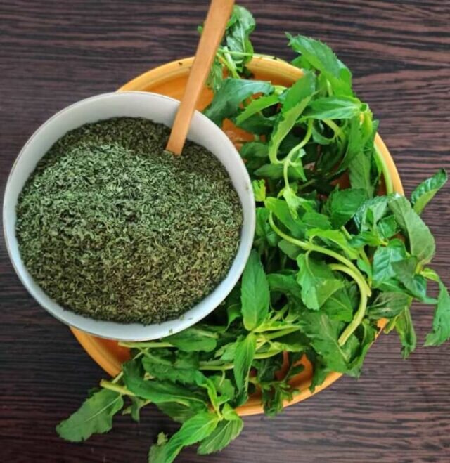 اشتباهی که ظاهر پیازداغ و نعناعداغ را خراب میکند اشتباهی که ظاهر پیازداغ و نعناعداغ را خراب میکند