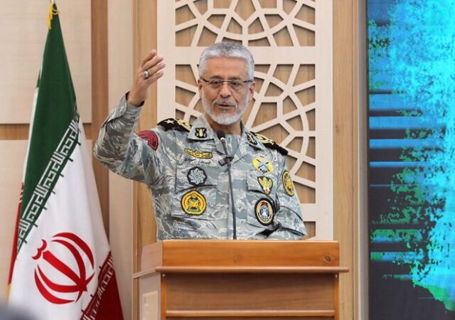 دریادار سیاری: اصحاب رسانه، سربازان خط مقدم هستند