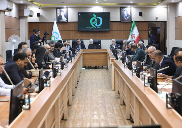 شهریاری: از همه ظرفیت‌های مجلس برای رفع مشکلات دارویی استفاده می‌کنیم
