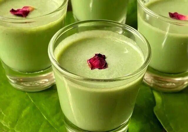 فراپه طالبی با بیسکوییت؛ نوشیدنی خاص، خوشمزه و مقوی روزهای داغ تابستان
