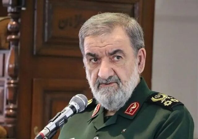 محسن رضایی: محکم پای متحدمان حزب‌الله ایستاده‌ایم