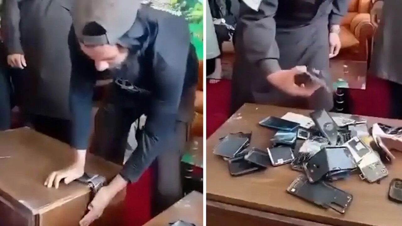 هجوم طالبان به گوشی‌های هوشمند / عکس