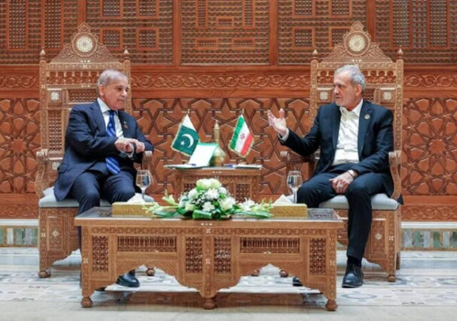 پزشکیان: ملت ایران در برابر فشارها و تهدیدها با اقتدار ایستادگی کرد