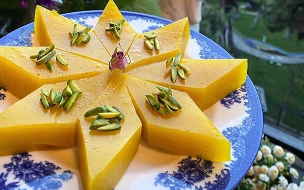 ۵ خوراکی‌ شیرین و خنک تابستانی ایران + روش تهیه