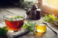 ۵ دمنوش آرام‌بخش وقتی ذهنتان شلوغ است؛ بدون خواب‌آلودگی | این گیاه به «گیاه آرامش» معروف است