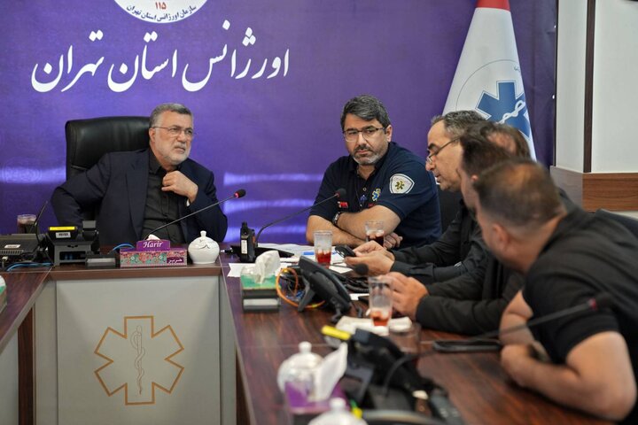 حضور ظفرقندی در مرکز هدایت عملیات بحران اورژانس