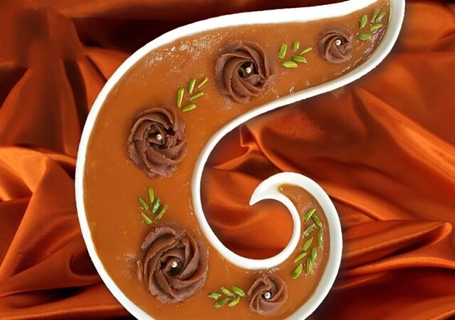 روش تهیه حلوای عربی با شیر خشک ؛ چه کار کنیم حلوا نسوزد؟