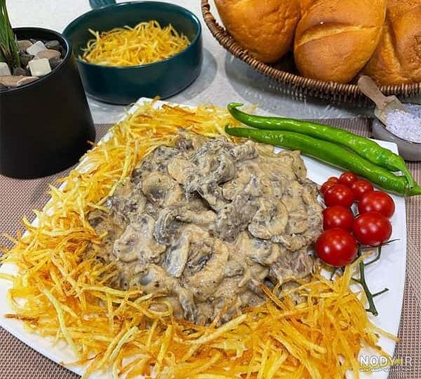 طرز تهیه غذای اشراف زادگان روسی با فیله گوساله و خامه ترش طرز تهیه غذای اشراف زادگان روسی با فیله گوساله و خامه ترش