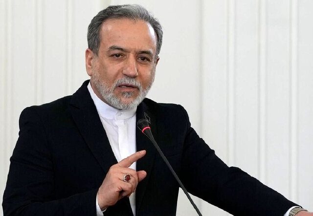 عراقچی خطاب وزیر خارجه اوکراین: باید خسارات به‌ منافع ما جبران شود