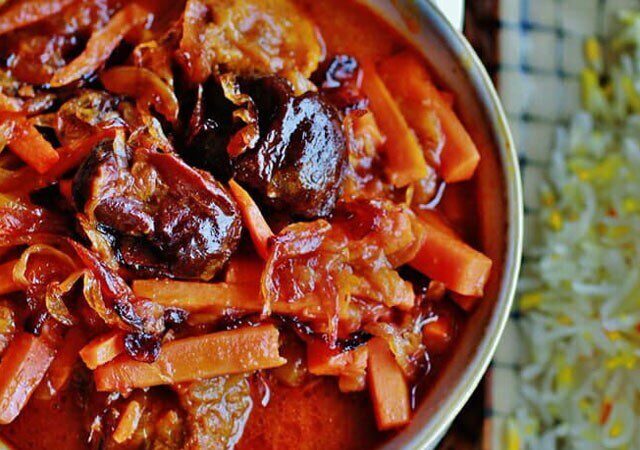 خورش تبریزی؛ ترکیب شیرین و ترش هویج و آلو با عطر دارچین