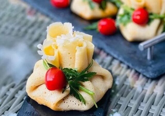 طرز تهیه بقچه گوشت خانگی؛ یک غذای خوشمزه با ظاهری متفاوت