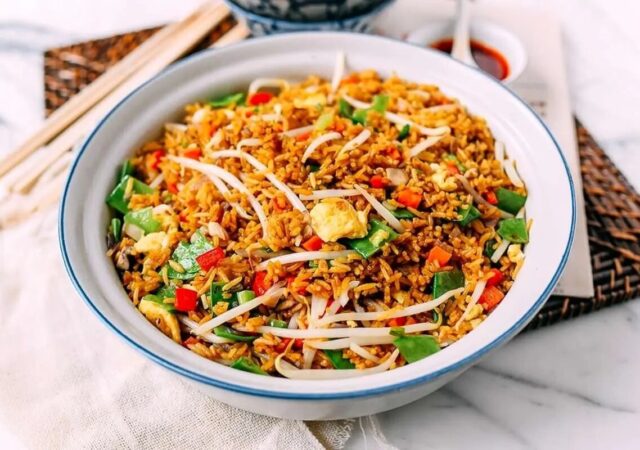 طرز تهیه پلو مخلوط رنگی