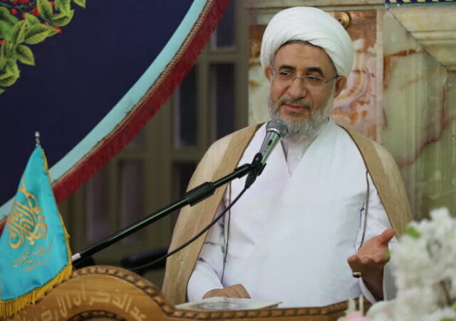 آیت‌الله اراکی: حکومت عراق با بستن راه زائران، سرسپرده آمریکا شد