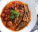 اگر زمان ندارید، خورش قیمه بادمجان را با گوشت تکه ای نپزید...