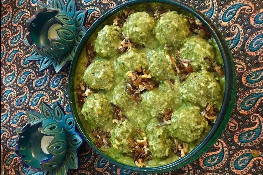 این کوفته شیرازی با همه کوفتهها فرق دارد؛ طرز تهیه کوفته سبزی مجلسی این کوفته شیرازی با همه کوفتهها فرق دارد؛ طرز تهیه کوفته سبزی مجلسی