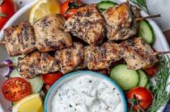 طرز تهیه جوجه کباب ماستی؛ راز جوجه‌های نرم و آبدار برای دورهمی‌های آخر هفته