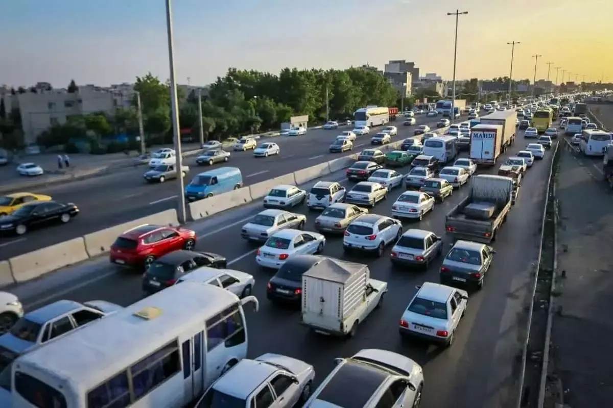 گره ترافیکی در آزادراه تهران–کرج / پلیس به رانندگان هشدار داد